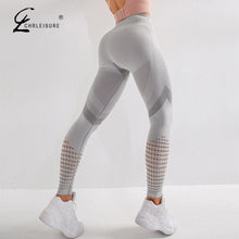 Load image into Gallery viewer, Women&#39;s Seamless Breathable High Waist Leggings
